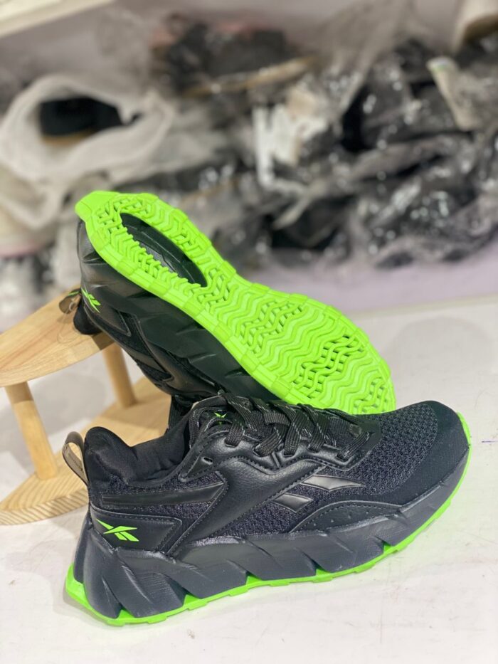 REEBOK GRAY UNISEX BLACK SNEAKERS - Image 1
