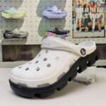 CROCS CLOG-WHITE/BLACK